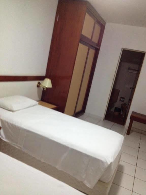 Residence Plaza Flat ฮิเบเราเปรโต ภายนอก รูปภาพ